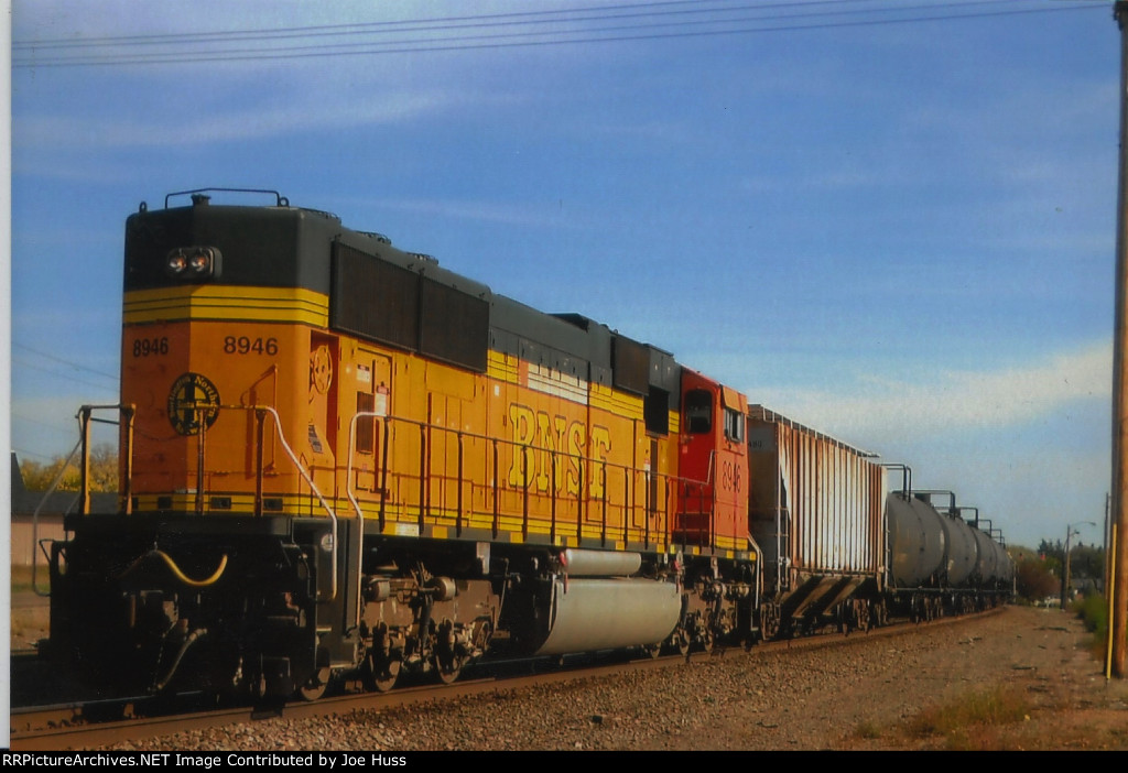 BNSF 8946 DPU